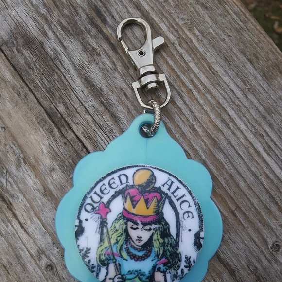 Tarina Tarantino  Queen Alice in Wonderland  key fob BAG CANDY - Picture 3 of 15